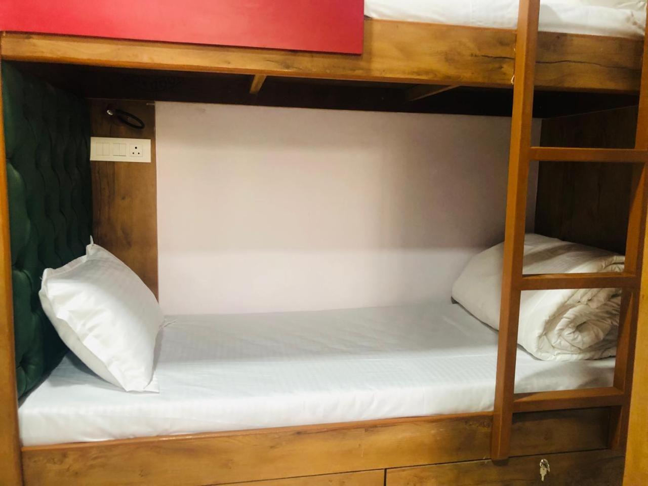 Everest Stays Rooms And Dormitory — Photos 2