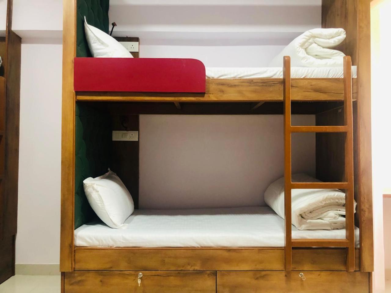 Everest Stays Rooms And Dormitory — Photos 3